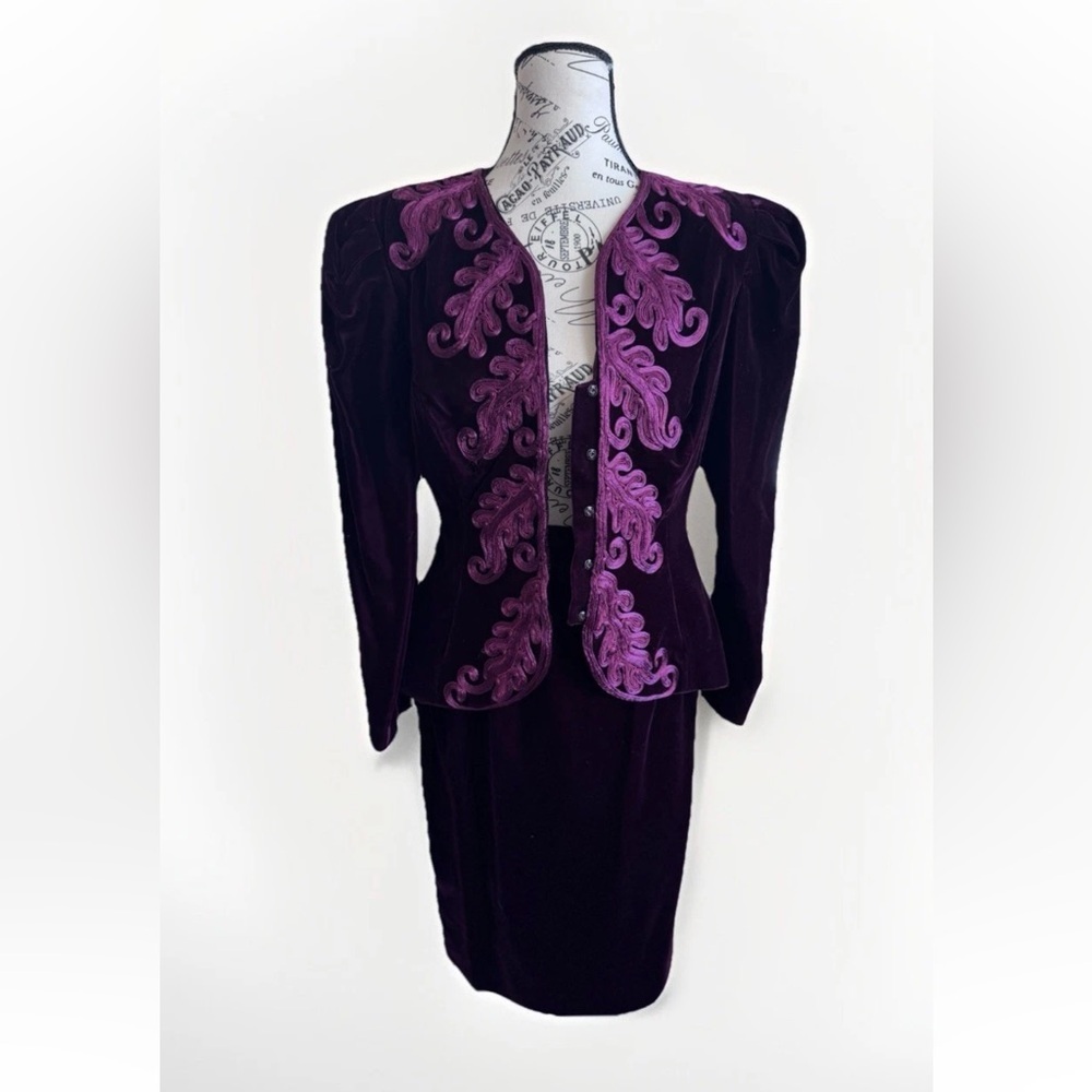 Vintage I Magnin Farinae Collections Velour Velvet Embroidered Skirt Jacket 6